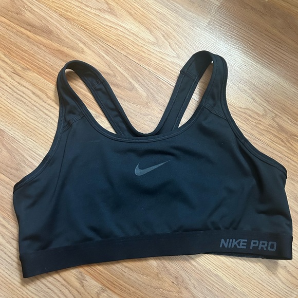 Nike Pro Sports bra - Picture 1 of 2